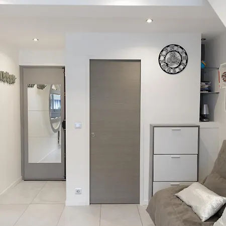 Duplex Apartment *