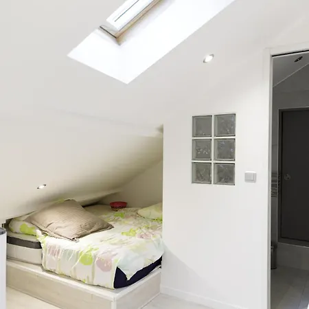 Duplex Apartment *